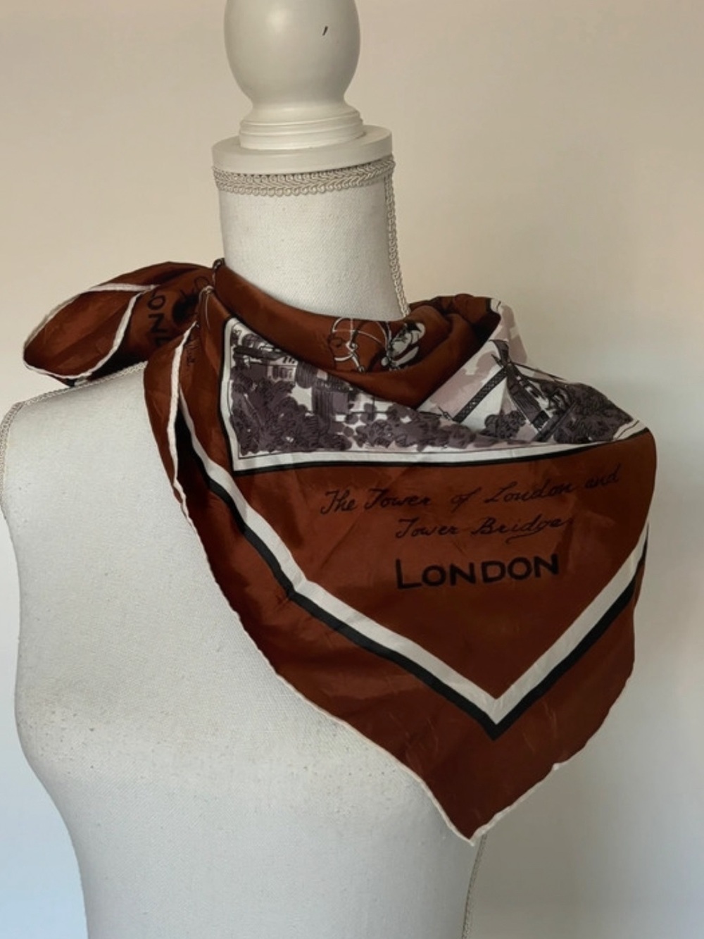 Vintage London England Souvenir Scarf